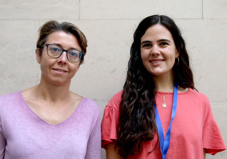 Mª Carmen Gómez-Cabrera (left) and Esther García (right).